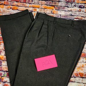 34x32 Classic Fit Men's Dress Pants